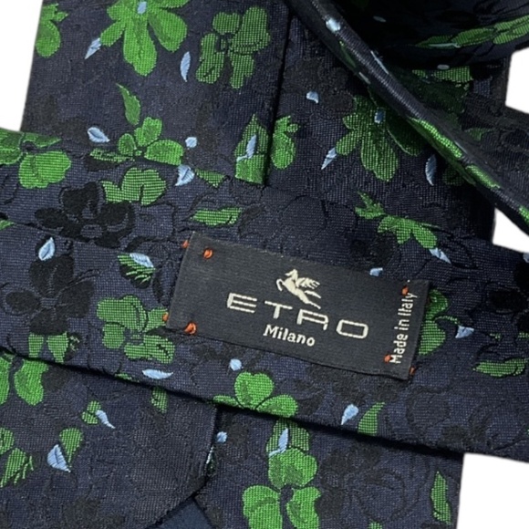 ÉTRO Navy Floral Silk LUXURY Tie ITALY - Picture 3 of 5